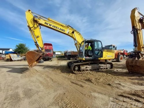 New Holland E 215 B